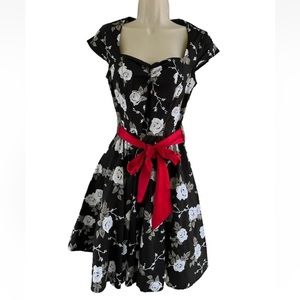 Hell Bunny Black White Gray Floral Cap Sleeve Dress Size Medium